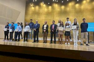 Educación entrega los Premios Extraordinarios al rendimiento académico de Primaria, ESO y Bachillerato en Alicante