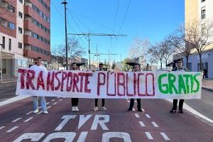 Som jovens lleva la protesta por el bono bus gratis a la universidad