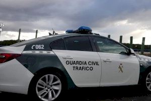 La Guardia Civil evita un grave siniestro vial al interceptar a un conductor que circulaba en sentido contrario por la v-31