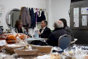Jorge Monferrer visita el nuevo comedor social de Burriana