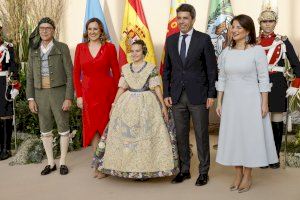 Carlos Mazón acompaña a Marina García en su exaltación como Fallera Mayor Infantil de València