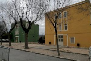 Diputados visitan el CEIP Príncipe Don Juan Manuel y se unen a la reclamación del Ayuntamiento para la reanudación del Plan Edificant