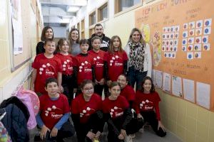 Barrachina escucha las propuestas de los niños del CRA Araboga de Canet lo Roig para asegurar el futuro de los pueblos de la provincia