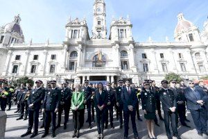 El Cuerpo Municipal de Bomberos cuenta con 77 nuevos efectivos y prevé la incorporación de unas 30