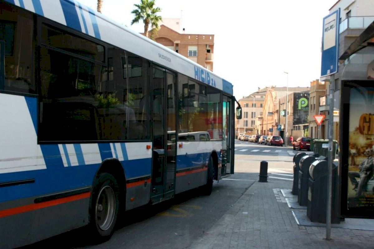 Bus de la Marxa de Almassora a Castellón con motivo de la Magdalena:  horario y recorridos