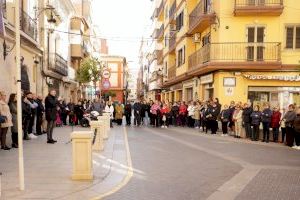 Cullera guarda un minuto de silencio por las víctimas del incendio de València