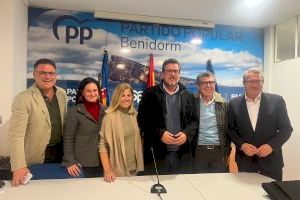 González de Zárate: “El Consell de Mazón invierte 8 millones en colegios, centros de salud y transporte público en Benidorm”