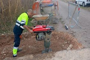 Almassora repara un gran socavón de la Senda Verda del río Millars