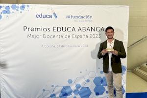 El Ayuntamiento felicita al profesor Marc Lloret Parra por haber conseguido ser elegido como uno de los mejores docentes de toda España
