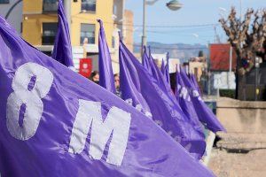 Los escolares de Burriana toman los puentes por el 8M