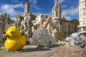 Comienza la plantà de la falla municipal de Valencia 2024