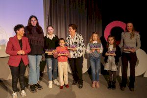 Onda homenajea a las mujeres ondenses y promueve la igualdad de género con un emotivo acto por el 8M