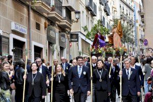 La Semana Santa arranca en Alicante entre las palmas y ramas de olivo de 'La Burrita’ y el pregón de Santa Cruz