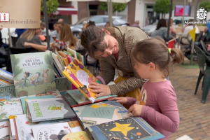 L'Eliana tanca abril celebrant la Fira del Llibre