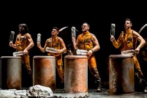 Teatro enérgico para concienciar sobre el reciclaje a través de la música y el humor en Almassora