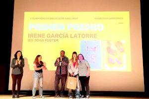 Tres alumnas del Instituto Joan Fuster consiguen un primer premio y dos menciones de honor en la V Olimpiada de Dibujo Técnico y Artístico