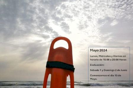 Curso para formar futuros socorristas en las playas de Santa Pola