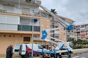 La Pobla de Farnals reforça la seguretat a la platja instal·lant càmeres de videovigilància