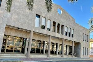 L'Alcúdia de Crespins saca a licitación la adecuación del patio de butacas de la Casa de la Cultura