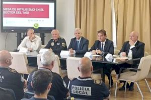 La Policía Local crea una unidad de Tráfico y Transporte que combatirá el intrusismo en el sector del taxi