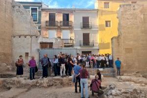 Alzira obri la Casa Reial de Jaume I i presenta el resultat de les excavacions