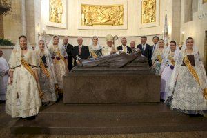 Vila-real celebra al patró Sant Pasqual amb mascletà i la missa pontifical