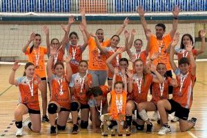 Nuevos e importantes triunfos de los equipos de voley del colegio Fabraquer de El Campello