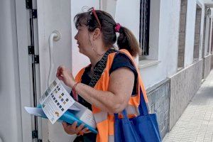 Las educadoras ambientales comienzan a visitar los domicilios del núcleo urbano