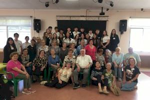 Finalizan con éxito en Benifaió las sesiones del “Encuentro generacional” del presente curso escolar