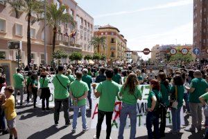 Vaga educativa en la Comunitat Valenciana: Els docents alerten de "l'amenaça guetos" i "la supressió de places i classes"