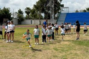 El colegio Mª Auxiliadora organiza la Jornada Esportiva i Cursa Solidària con la participación de más de 600 alumnos de Sueca y El Perelló