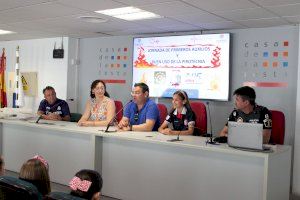 La Escuela de RCP del Colegio de Enfermería de Alicante impartió una jornada formativa a las hogueras infantiles
