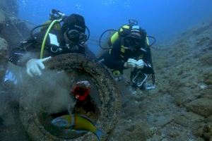 Buceadores voluntarios de todo el país retiran basuras de nuestros fondos marinos