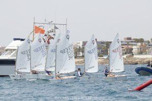 El Club Nàutic Santa Pola campió de l'Autonòmic de Optimist per Equips