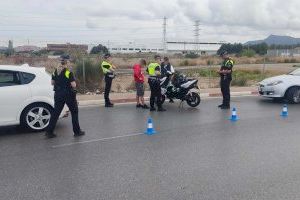 La Policía Local realiza una campaña de control y vigilancia del uso de patinetes eléctricos y ciclomotores