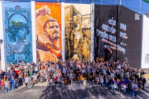 Un poble de València estrena un impressionant mural del futbolista Gayá