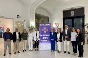 La Hermandad de la Santísima Cruz da a conocer la evolución de la mujer cofrade dentro de la Semana Santa de Gandia