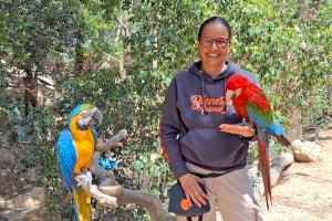 Veterinarios y cuidadores de Terra Natura Benidorm refuerzan su formación en un ambicioso programa de manejo conductual y bienestar animal