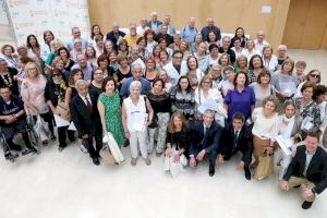 Carlos Mazón agradece “la profesionalidad, el compromiso y el esfuerzo” del personal sanitario jubilado de la Fe