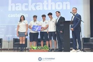 Estudiantes del Colegio San Cristóbal triunfan en el Hackathon Castellón 2024