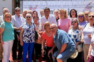 Carlos Mazón reitera el compromiso del Consell con las personas mayores y les agradece su “sabiduría y experiencia”