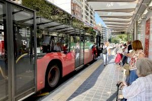 Nace un bebé a bordo de un autobús de la línea 93 de la EMT de Valencia