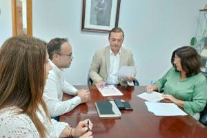 El Ayuntamiento de Peñíscola da continuidad a su compromiso con la Associació Cultural de Moros i Cristians