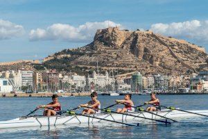 El Puerto de Alicante se prepara para el Autonómico de Remo Olímpico