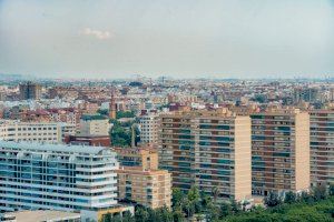 Estos són els apartaments turístics que es veuran afectats per la suspensió de llicències a València: requisits i barris