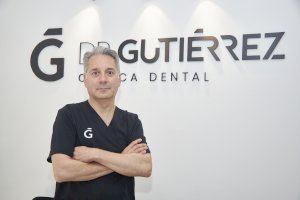 La nueva clínica del doctor Gutiérrez ubicada en la Calle Colón de Valencia: Pionera en formación de implantología dental avanzada