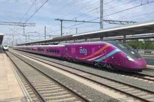 Arriba el tren d'alta velocitat més gran d'Espanya amb 1.600 places més a la setmana entre València i Madrid