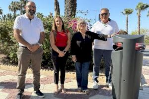 Nuevas papeleras de gran capacidad en todo el frente litoral de Santa Pola