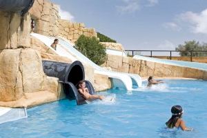 Segorbe da la bienvenida al verano con la apertura del complejo acuático Segóbriga Park y la piscina de Peñalba