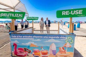 Benidorm instala en la playa de Levante el primer punto para dar una nueva vida a los artículos playeros de los turistas